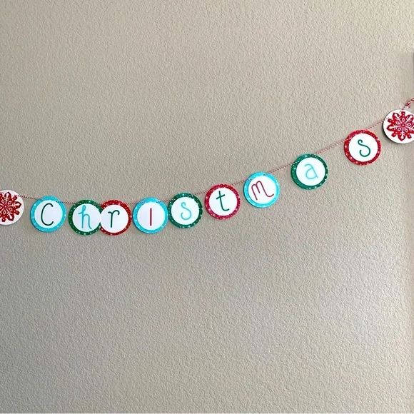 Holiday Christmas Party Decoration Photo Prop Bundle - Picture 14 of 16